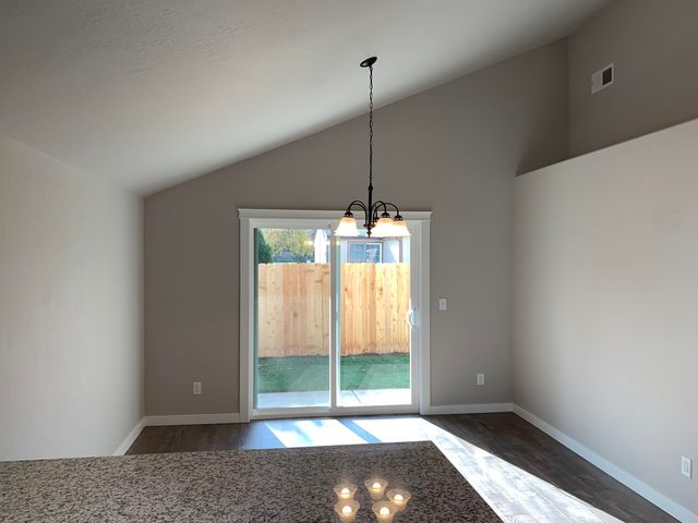 449 Spring Valley Drive, Medford, OR 97501