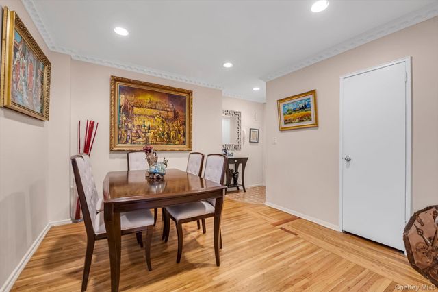 100-25 Queens Boulevard 6E, Forest Hills, NY 11375