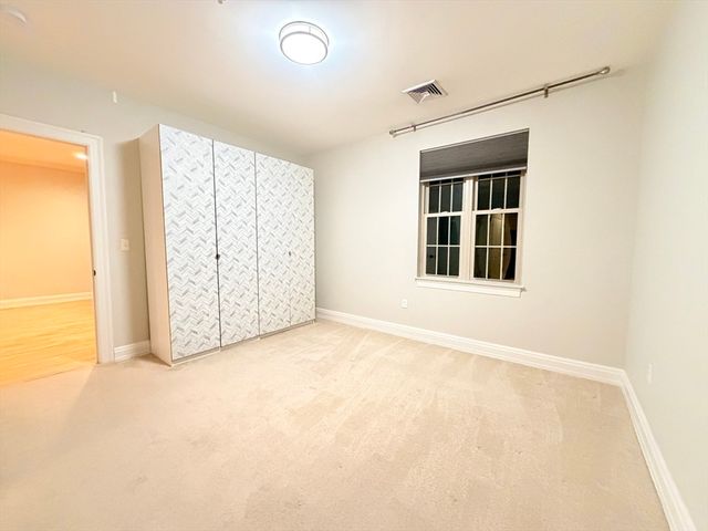 59 Walpole 215, Canton, MA 02021