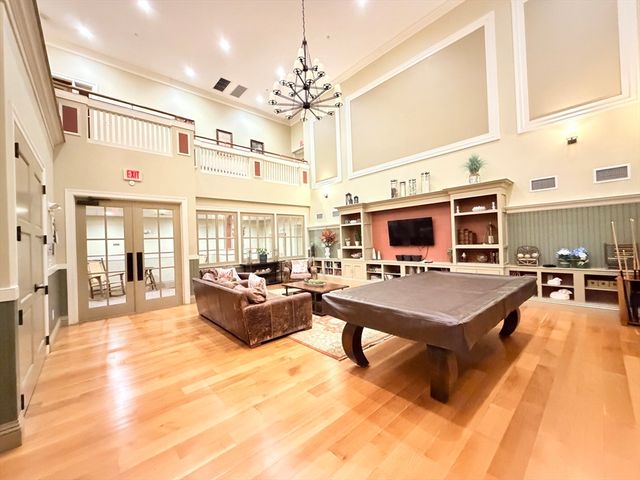 59 Walpole 215, Canton, MA 02021