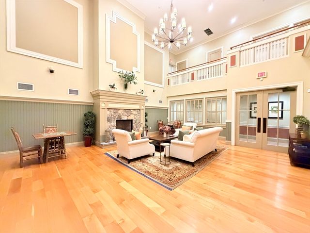 59 Walpole 215, Canton, MA 02021