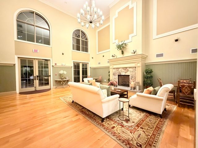 59 Walpole 215, Canton, MA 02021