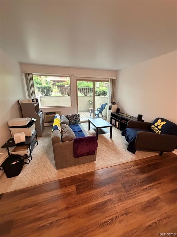 2319 Packard Street, Ann Arbor, MI 48104