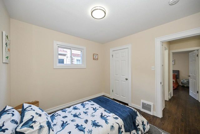 7939 Hillcrest DRIVE, Wauwatosa, WI 53213
