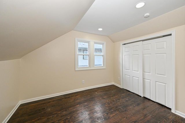 7939 Hillcrest DRIVE, Wauwatosa, WI 53213