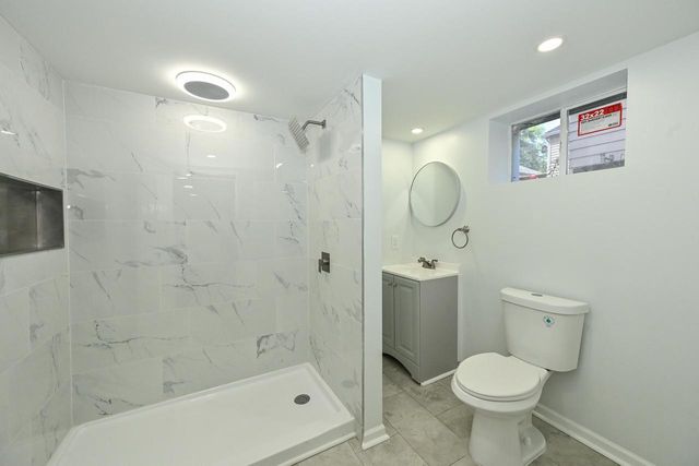 7939 Hillcrest DRIVE, Wauwatosa, WI 53213
