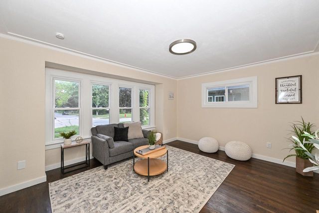 7939 Hillcrest DRIVE, Wauwatosa, WI 53213
