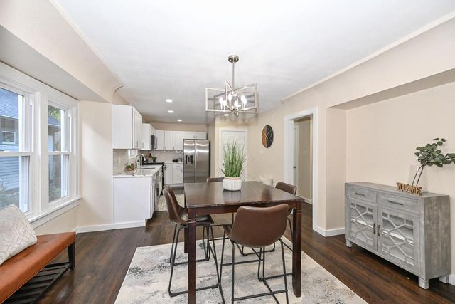 7939 Hillcrest DRIVE, Wauwatosa, WI 53213
