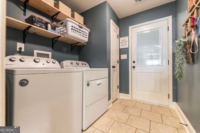 261 Hathersage Drive, Kathleen, GA 31047