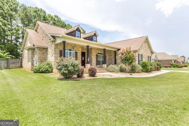 261 Hathersage Drive, Kathleen, GA 31047