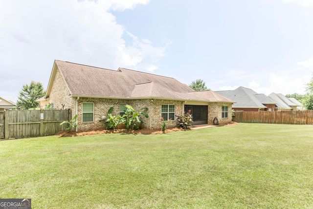 261 Hathersage Drive, Kathleen, GA 31047