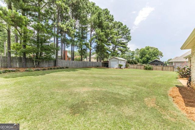 261 Hathersage Drive, Kathleen, GA 31047
