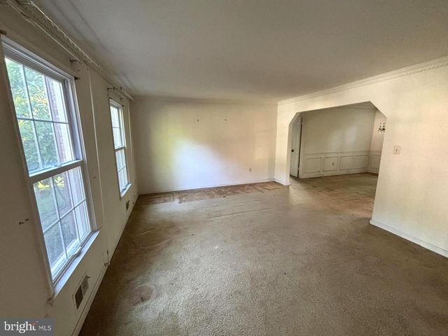 12822 WILLOW GLEN CT, Herndon, VA 20171