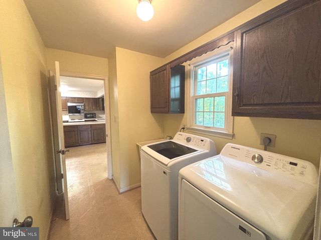 12822 WILLOW GLEN CT, Herndon, VA 20171