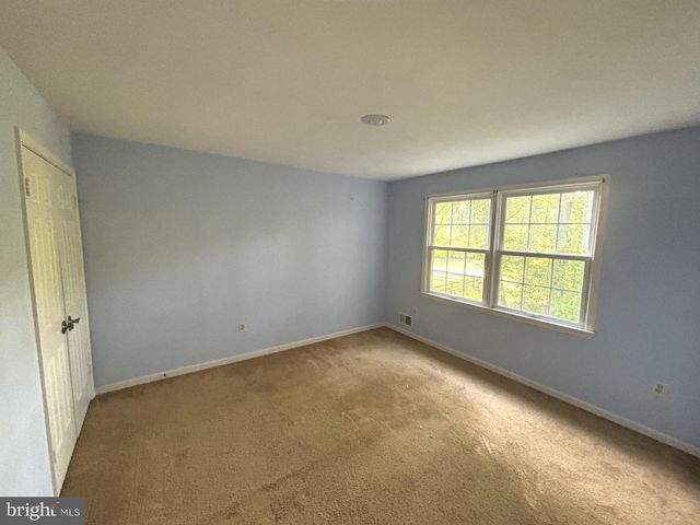 12822 WILLOW GLEN CT, Herndon, VA 20171