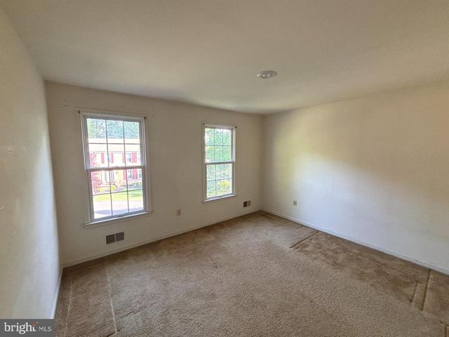 12822 WILLOW GLEN CT, Herndon, VA 20171