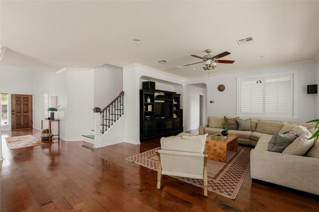 212 Camperdown Elm DR, Austin, TX 78748