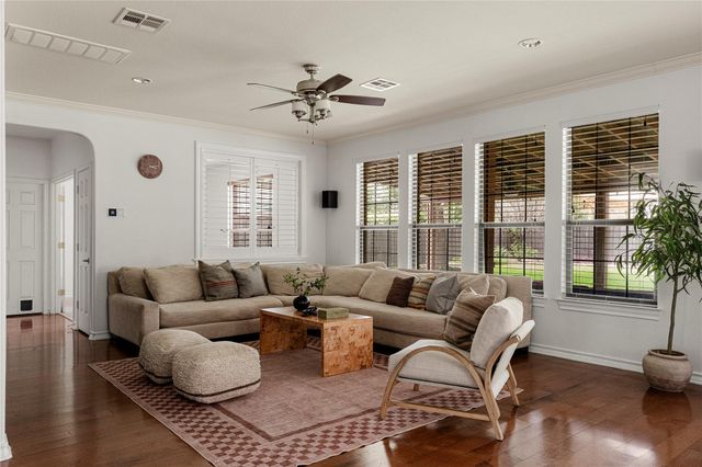 212 Camperdown Elm DR, Austin, TX 78748
