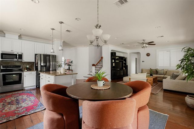 212 Camperdown Elm DR, Austin, TX 78748