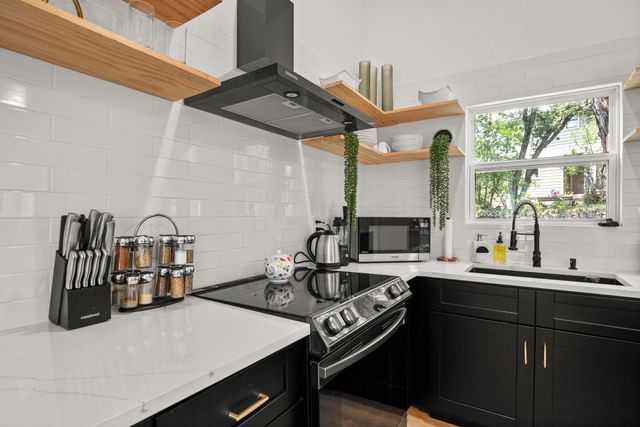 3904 Highland DR, Austin, TX 78734