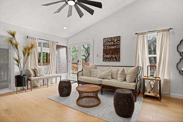 3904 Highland DR, Austin, TX 78734