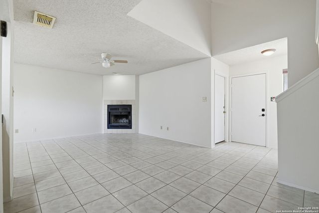 8702 Stream Cir, San Antonio, TX 78250