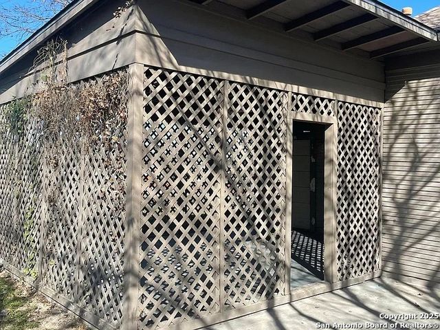 411 Blanco Rd, San Antonio, TX 78212