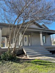 411 Blanco Rd, San Antonio, TX 78212