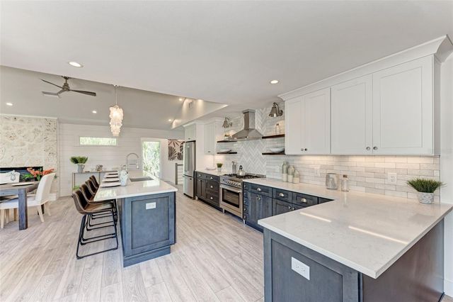 256 GLADIOLUS STREET, Anna Maria, FL 34216