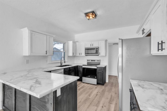 422 W Rush Street, Kendallville, IN 46755