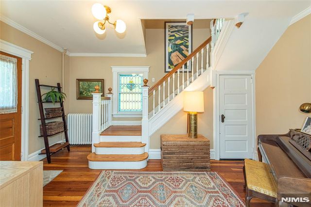 35 Brookside Avenue, Caldwell, NJ 07006