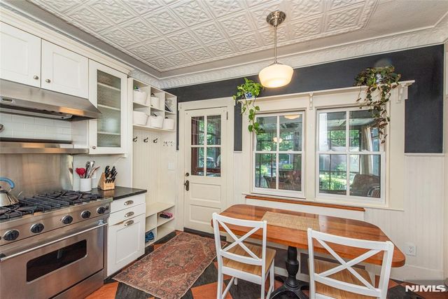 35 Brookside Avenue, Caldwell, NJ 07006