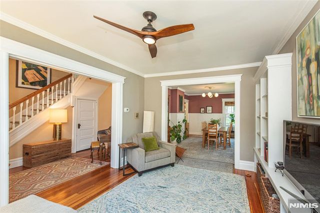 35 Brookside Avenue, Caldwell, NJ 07006