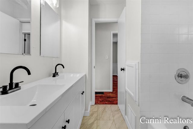 3383 Flamingo Avenue, Wyoming, MI 49509