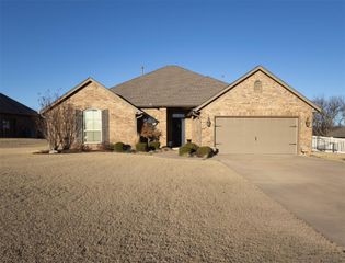 2600 E Bradley, Shawnee, OK 74804