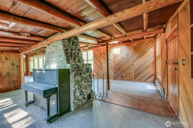 1790 W Valley Road, Chimacum, WA 98325