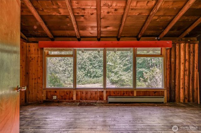 1790 W Valley Road, Chimacum, WA 98325