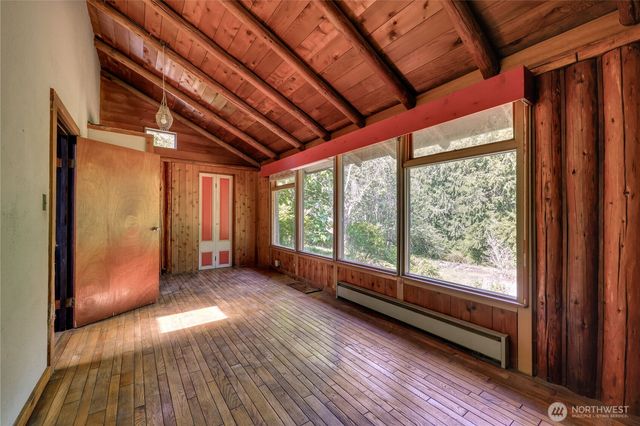 1790 W Valley Road, Chimacum, WA 98325
