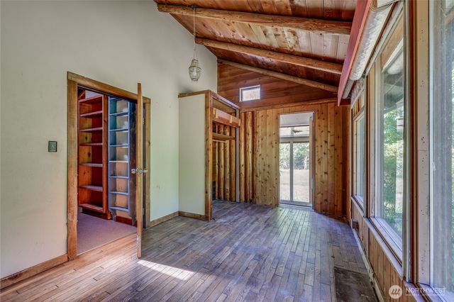 1790 W Valley Road, Chimacum, WA 98325