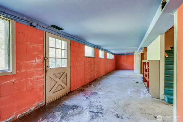 1790 W Valley Road, Chimacum, WA 98325