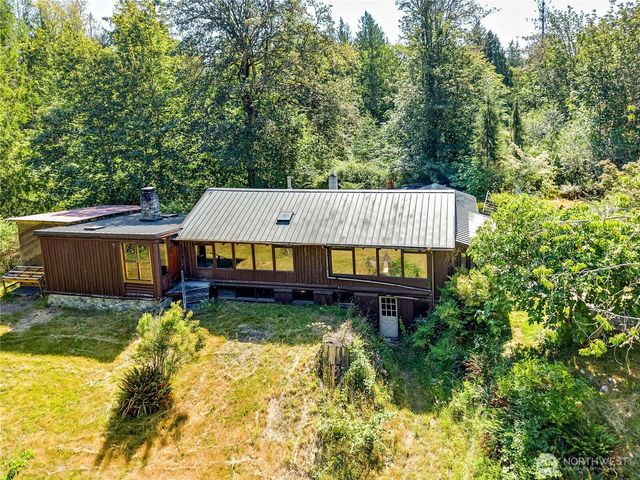 1790 W Valley Road, Chimacum, WA 98325