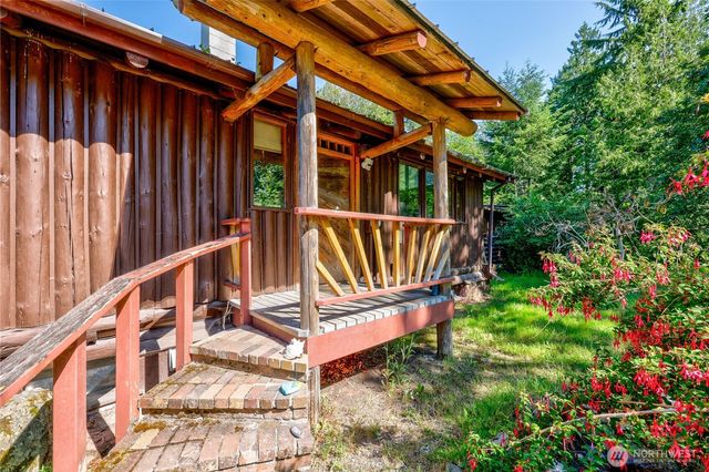 1790 W Valley Road, Chimacum, WA 98325