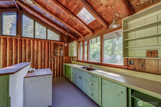 1790 W Valley Road, Chimacum, WA 98325
