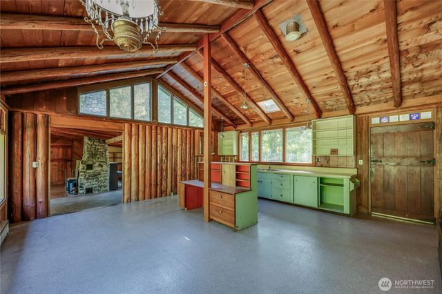 1790 W Valley Road, Chimacum, WA 98325