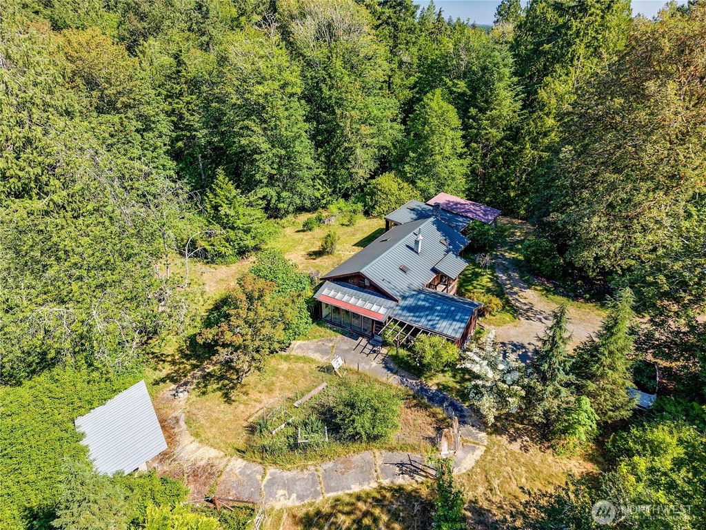 1790 W Valley Road, Chimacum, WA 98325