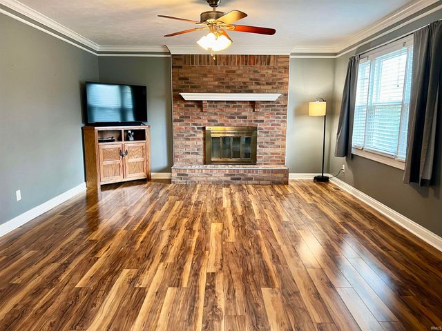 8545 Greendale Drive, Evansville, IN 47711