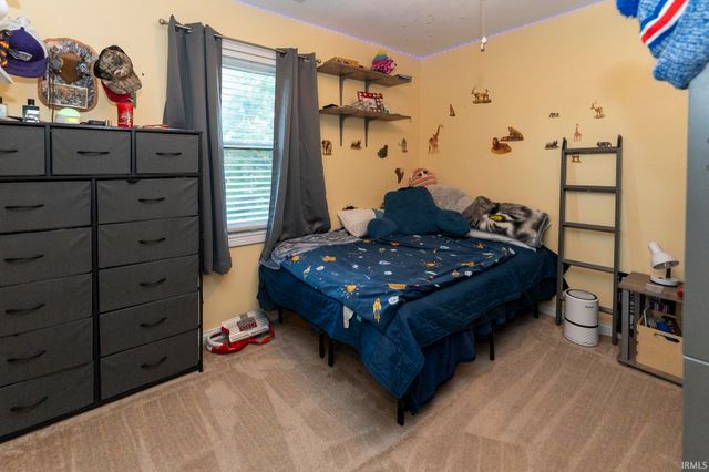 8545 Greendale Drive, Evansville, IN 47711