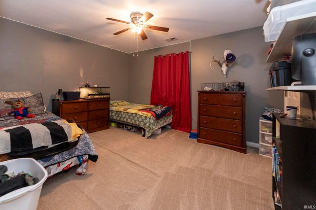 8545 Greendale Drive, Evansville, IN 47711