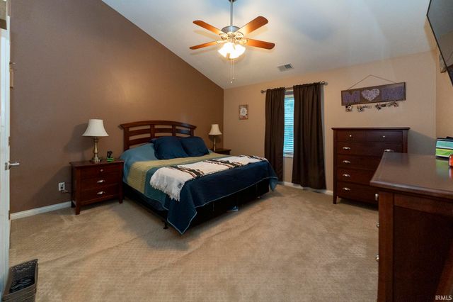 8545 Greendale Drive, Evansville, IN 47711