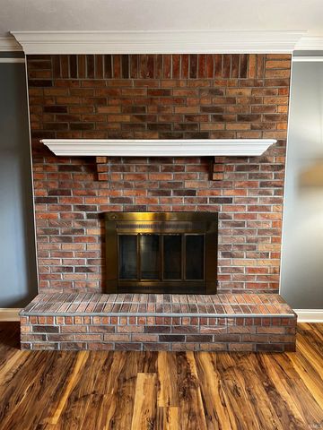 8545 Greendale Drive, Evansville, IN 47711